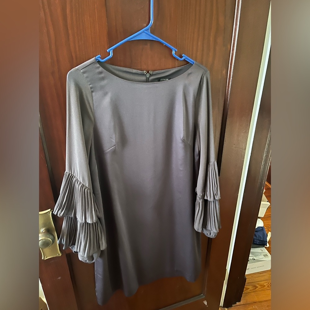 Formal ANN TAYLOR dress
